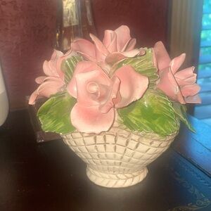 Capodimonte roses in basket